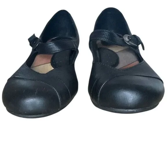 Born Black Leather Mary Jane Heels Sz: 9.5/ 41 - Picture 3 of 8